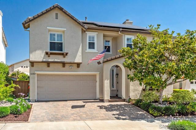 11353 Creekstone Ln, San Diego CA: https://media.crmls.org/mediaz/2d2e7e64-95b9-4680-abf2-159e11a05e48.jpg