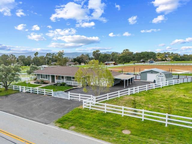 2985 Roop Road, Gilroy CA: https://media.crmls.org/mediaz/2d2fdf4b-072f-4623-9bac-ed42c6a90d46.jpg
