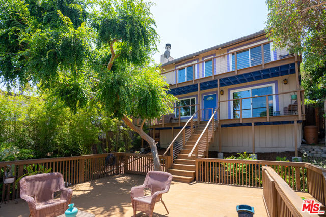 353 Mavis Drive, Los Angeles CA: https://media.crmls.org/mediaz/2d3054c8-b661-499b-bd57-108341464e68.jpg