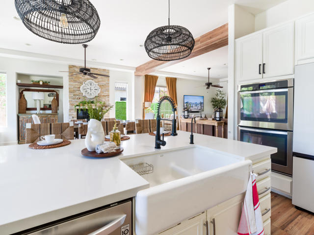 Image 16 of 39 For 79818 Parkway Esplanade