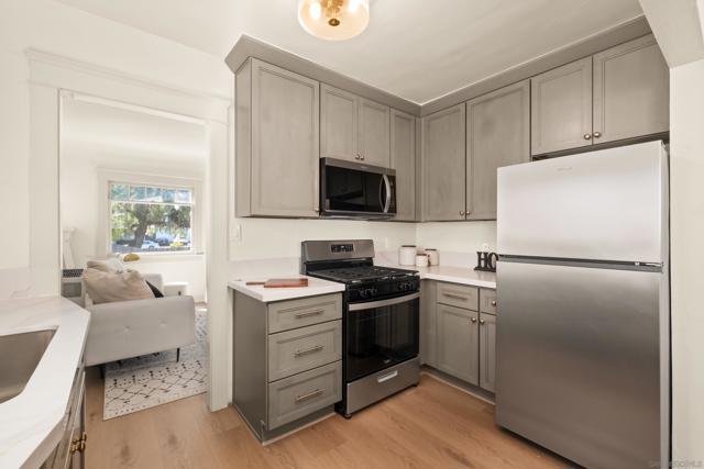 Image 54 of 75 For 4419 Mississippi St