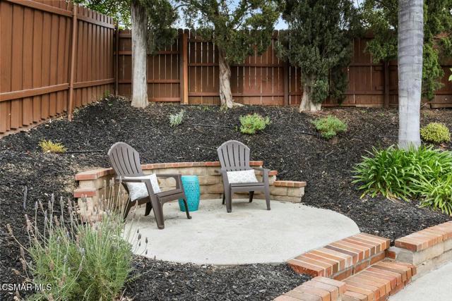 6608 Maplegrove Street, Oak Park CA: https://media.crmls.org/mediaz/2d31085b-4440-4b47-8c65-ff47e6b744be.jpg