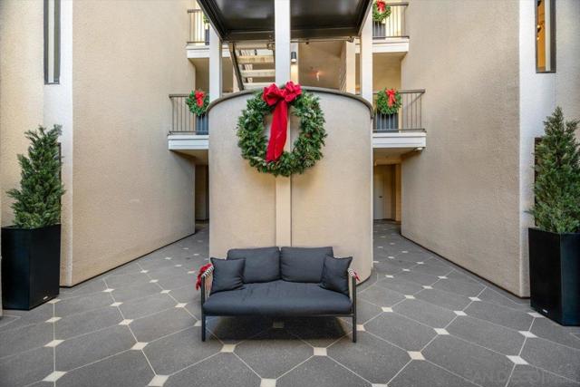 7550 Eads Ave, La Jolla CA: https://media.crmls.org/mediaz/2d31fd90-579c-4023-8194-ac3d2f357831.jpg