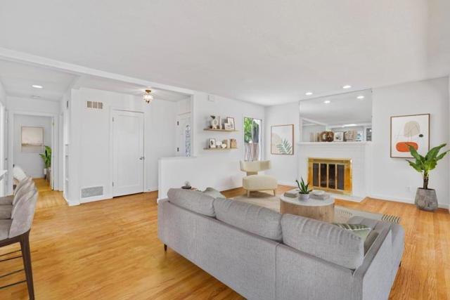 859 14th Avenue, Menlo Park CA: https://media.crmls.org/mediaz/2d32b29c-651c-47f3-8c24-49480a58b1a5.jpg