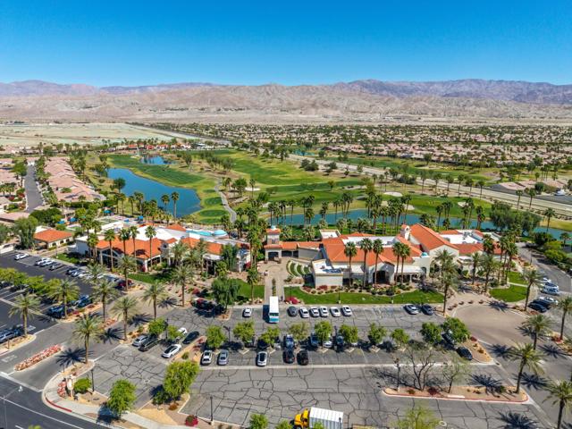 80086 Camino Santa Elise, Indio CA: https://media.crmls.org/mediaz/2d32cc83-a561-4c07-adc1-3a24144102b7.jpg