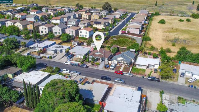 37 Wharf Dr, Bay Point CA: https://media.crmls.org/mediaz/2d32f1fc-3a60-4619-842a-095cd069ecae.jpg