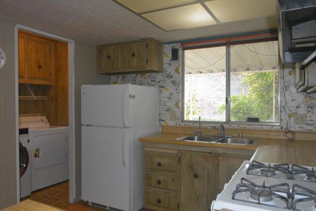 437 SAMOA Circle, Union City CA: https://media.crmls.org/mediaz/2d34c628-3ee6-4d6f-b217-f9d0b91836ac.jpg