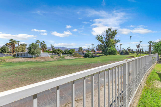 82210 Vandenberg Drive, Indio CA: https://media.crmls.org/mediaz/2d358105-9083-46ce-84fd-f8e4397f130f.jpg