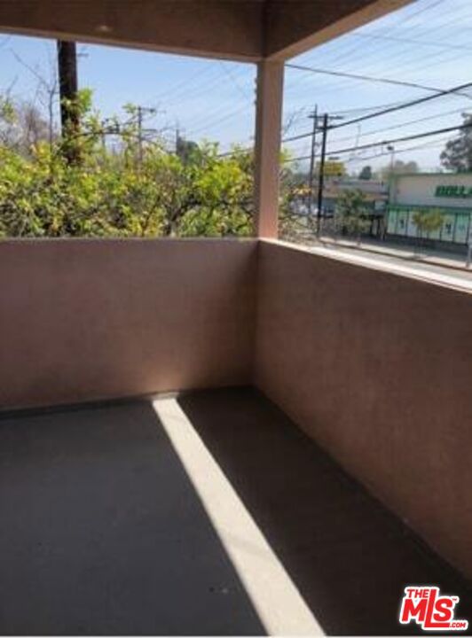 12159 Magnolia Boulevard photo 5