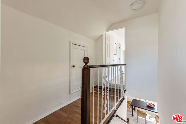 1945 Yosemite Drive, Los Angeles CA: https://media.crmls.org/mediaz/2d361c20-add9-45a9-992c-8efb27025fef.jpg