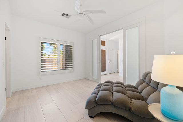 Image 31 of 48 For 43875 Milan Court