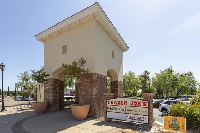 2930 Rancho Cortes, Carlsbad CA: https://media.crmls.org/mediaz/2d371f5f-5b03-42e0-9904-2684ce4c86a6.jpg