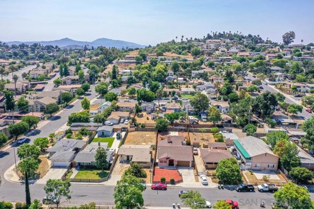 1135 E 3rd Ave, Escondido CA: https://media.crmls.org/mediaz/2d37b4a6-96fd-4aef-8b29-e1a2824a5458.jpg