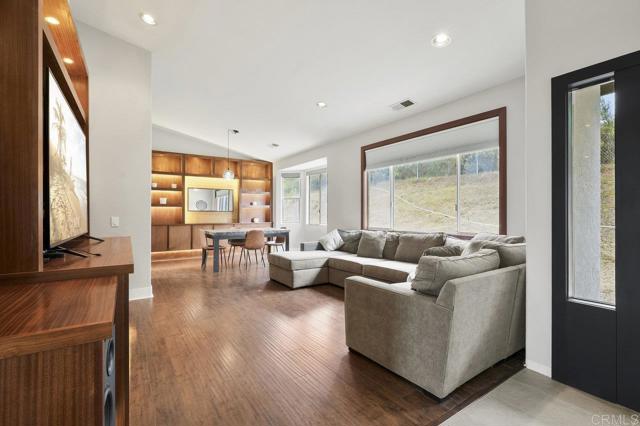 Detail Gallery Image 15 of 43 For 12502 Arboleda Vista Dr, Valley Center,  CA 92082 - 4 Beds | 2 Baths