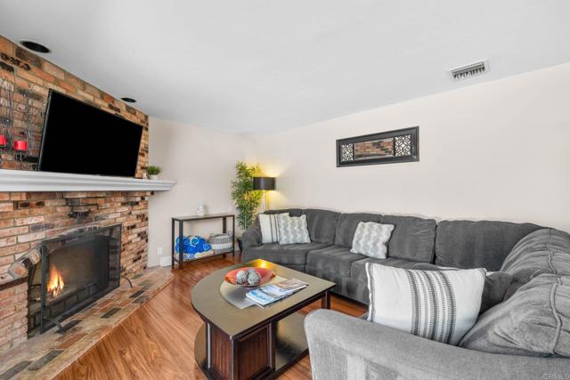 31121 Stardust Ln, Valley Center CA: https://media.crmls.org/mediaz/2d388521-4943-445d-924d-9fb44581d916.jpg
