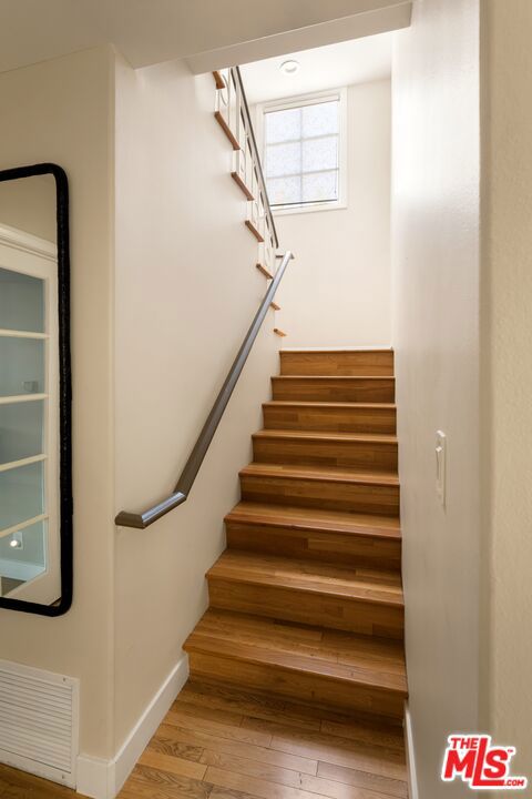 1663 Malcolm Avenue, 102 photo 8