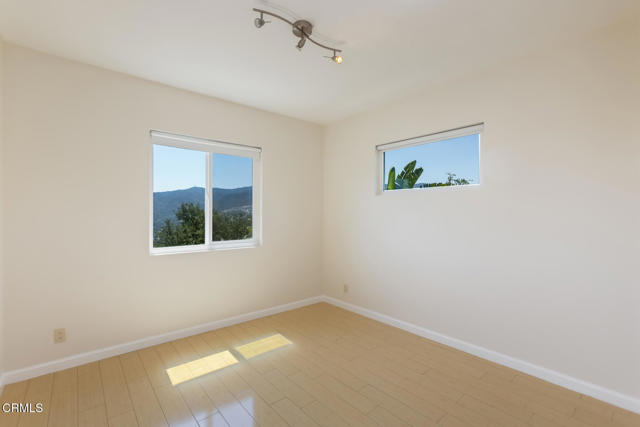 Detail Gallery Image 29 of 40 For 1932 Hilldale Dr, La Canada Flintridge,  CA 91011 - 4 Beds | 2/1 Baths