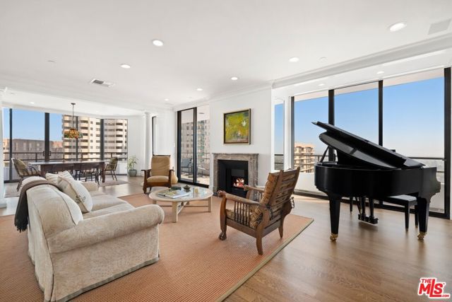 10601 Wilshire Boulevard, Los Angeles CA: https://media.crmls.org/mediaz/2d39643a-c12f-41da-8d05-aea6f5e14a42.jpg