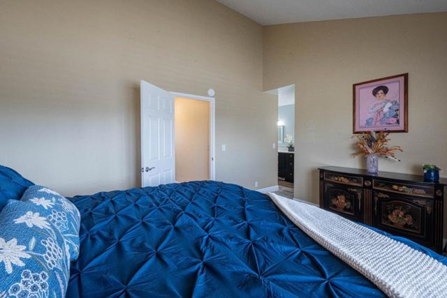 1840 Cherokee Drive, Salinas CA: https://media.crmls.org/mediaz/2d39c708-843e-48ba-9725-b3f7419fcdfd.jpg