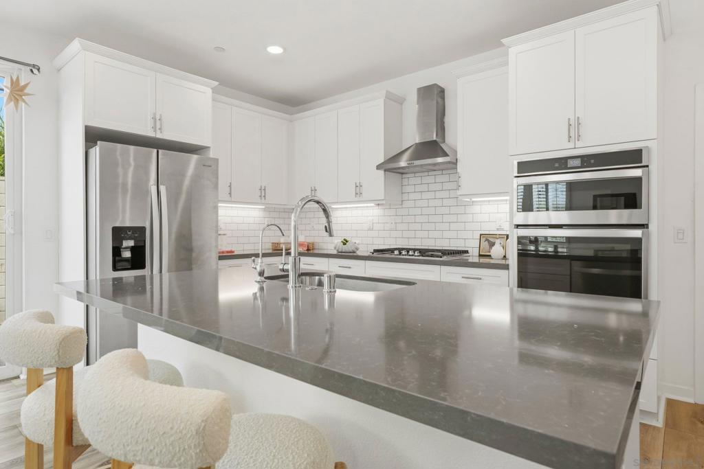 13068 Olympus - photo 16