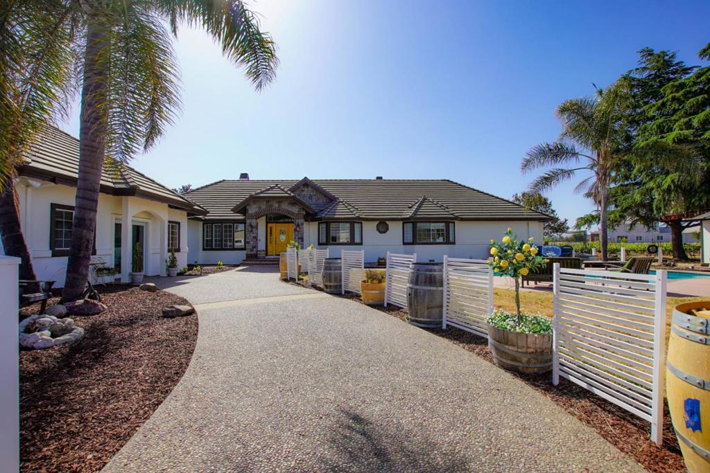 160 Tevis Trail