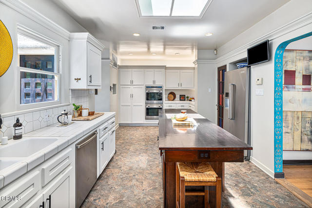 Detail Gallery Image 23 of 64 For 2707 Hermosita Dr, Glendale,  CA 91208 - 3 Beds | 3/1 Baths