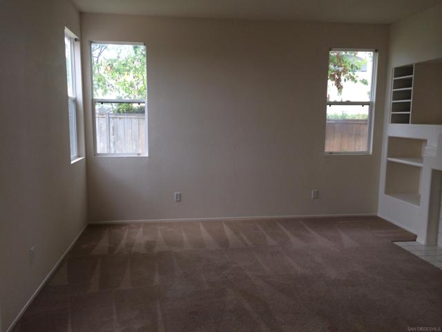 821 Verin Lane, Chula Vista CA: https://media.crmls.org/mediaz/2d3e06fc-32a2-40a7-ae60-620b2c91bbac.jpg