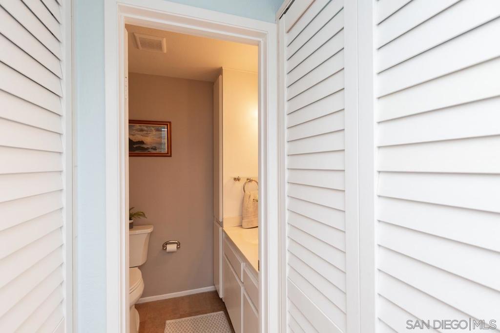 MLS #250036723SD image #11