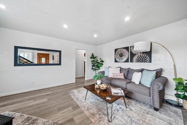 Detail Gallery Image 5 of 35 For 647 Claire Ave, Chula Vista,  CA 91910 - 4 Beds | 2 Baths