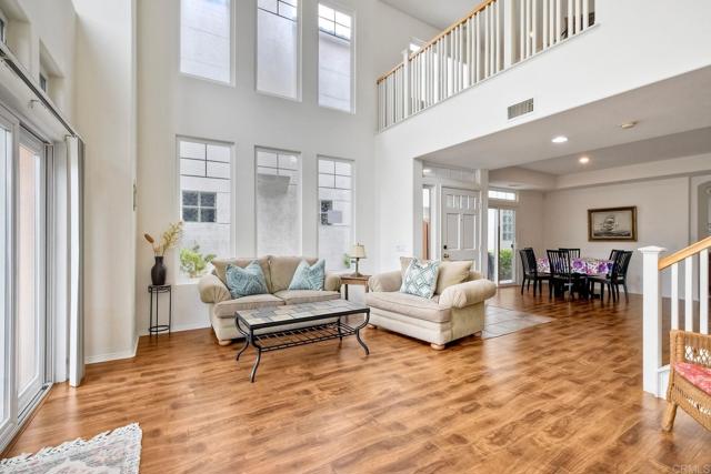 Detail Gallery Image 11 of 41 For 489 N. Cleveland Street, Oceanside,  CA 92054 - 3 Beds | 2/1 Baths