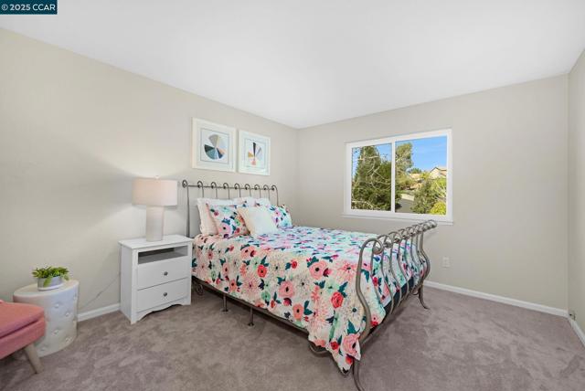 4072 Westminster Pl, Danville CA: https://media.crmls.org/mediaz/2d413221-bb51-47af-be38-de04684b4b1d.jpg