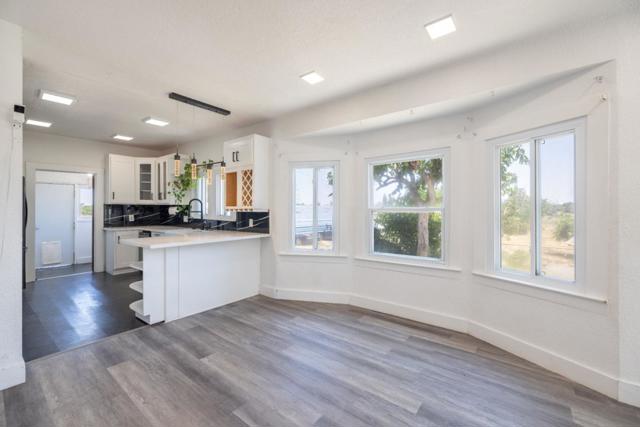 11835 Hobday Road, Wilton CA: https://media.crmls.org/mediaz/2d414c84-7024-4bb7-94a1-13954bc009e4.jpg