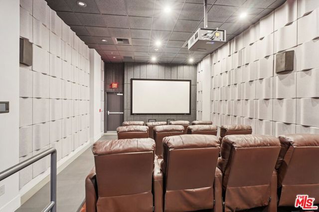 645 W 9th Street, Los Angeles CA: https://media.crmls.org/mediaz/2d4247e3-91d6-486a-971c-c7990da0f60a.jpg