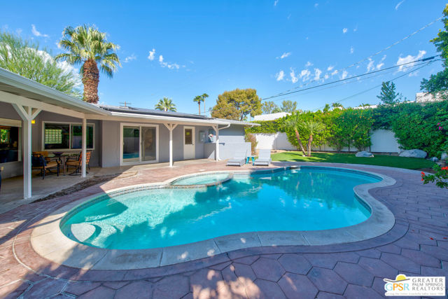 1420 E San Jacinto Way, Palm Springs, CA 92262