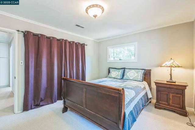 448 Cumberland Dr, Pleasant Hill CA: https://media.crmls.org/mediaz/2d437d70-03ce-4578-b7b9-7d5d7e40f29c.jpg