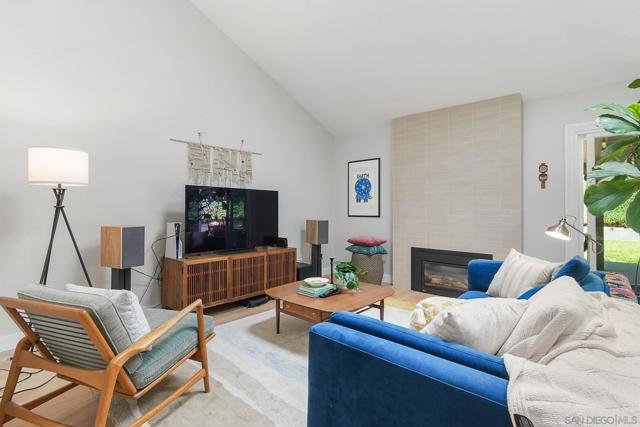 Image 6 of 33 For 3964 Calgary Ave