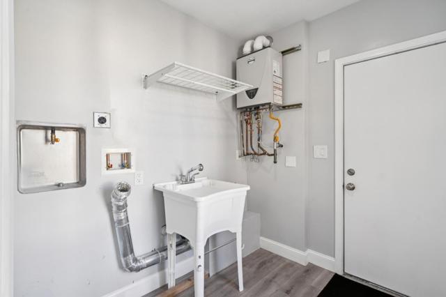 30003006 26th Street, San Francisco CA: https://media.crmls.org/mediaz/2d4658f5-8eff-432a-8fe4-6656e4e168a7.jpg