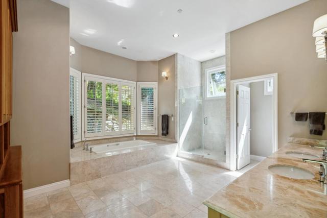 55 Vista Verde Way, Portola Valley CA: https://media.crmls.org/mediaz/2d46bea2-38db-46e9-8f28-98666e67c2c3.jpg