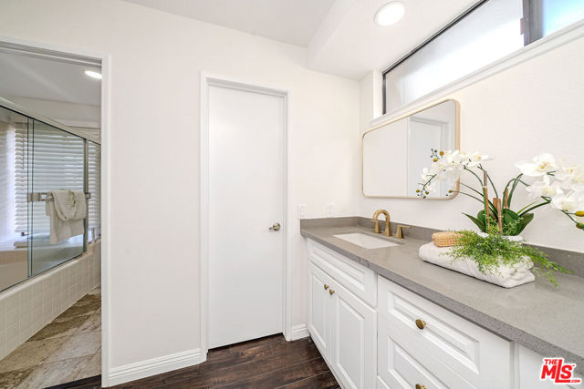 2366 Applewood Circle, Fullerton CA: https://media.crmls.org/mediaz/2d48610e-9e2f-4c4e-b37b-2273a6ac43fb.jpg