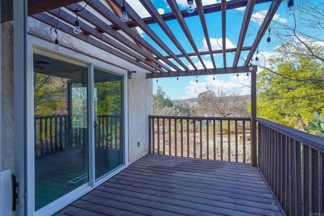 15719 Davis Cup Lane, Ramona CA: https://media.crmls.org/mediaz/2d49daed-b82e-45a3-abd5-3e2ce9f9de6a.jpg