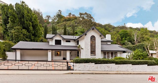 Drew Fenton | 1060 Chantilly Road Los Angeles CA | MLS: 7551623