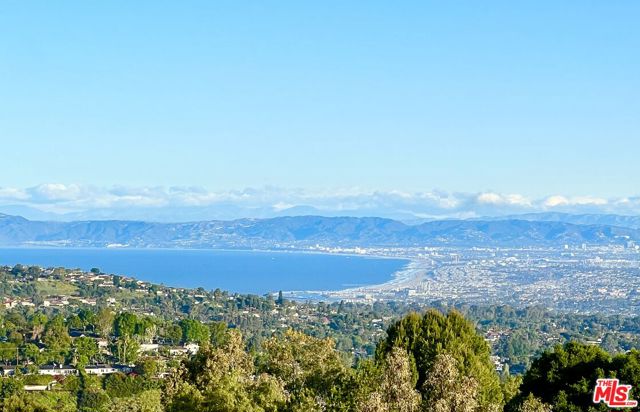 30 Portuguese Bend Road, Rolling Hills, California 90274, 4 Bedrooms Bedrooms, ,4 BathroomsBathrooms,Residential,Sold,Portuguese Bend,25552299