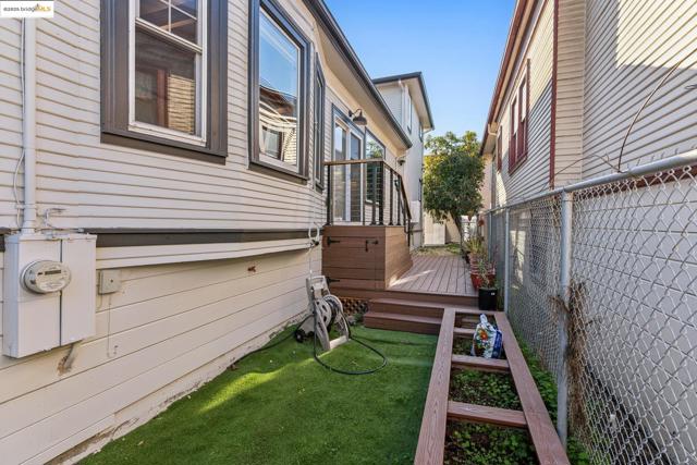 Image 28 of 33 For 1075 61st St
