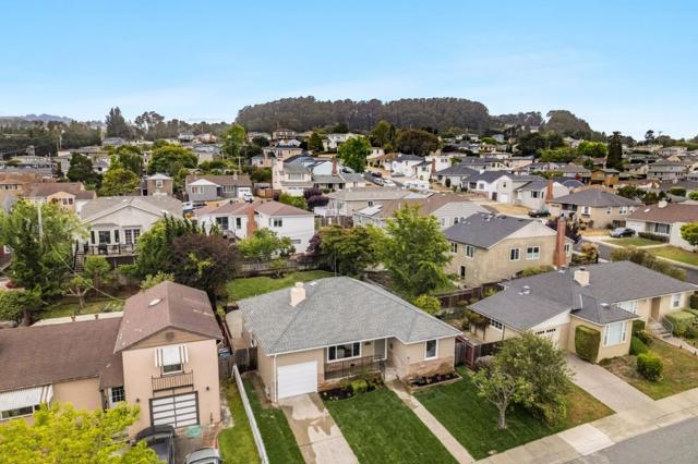 643 Cherry Avenue, San Bruno CA: https://media.crmls.org/mediaz/2d4b37e2-cf00-433e-9fad-baa813be8556.jpg