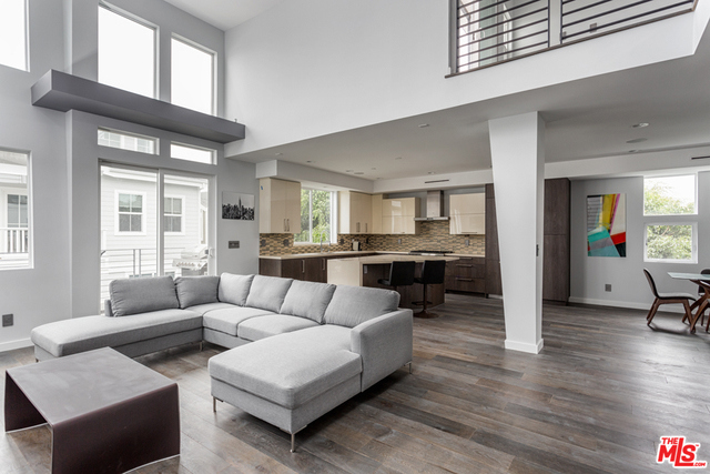 205 IRENA Avenue, Redondo Beach, California 90277, 5 Bedrooms Bedrooms, ,4 BathroomsBathrooms,Residential,Sold,IRENA,17275834