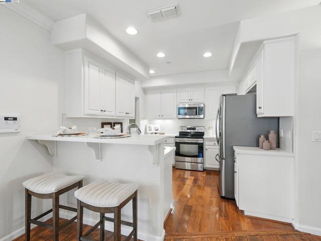 3328 Monaghan St, Dublin CA: https://media.crmls.org/mediaz/2d4c4de2-ce1a-4983-a743-6b9210450f95.jpg