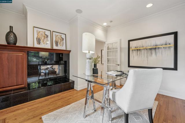 3746 Deer Trail Ct, Danville CA: https://media.crmls.org/mediaz/2d4c5a28-6707-4f4e-b58c-4c2b2068ea78.jpg