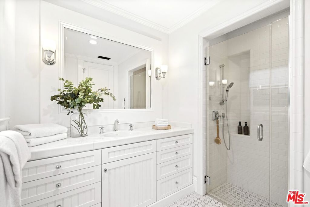 MLS #26977657 image #57