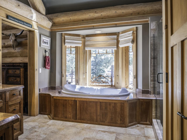 61072 Devils Ladder Road, Mountain Center CA: https://media.crmls.org/mediaz/2d4c93fc-e6dd-4de9-b4e8-3e7057b399b2.jpg