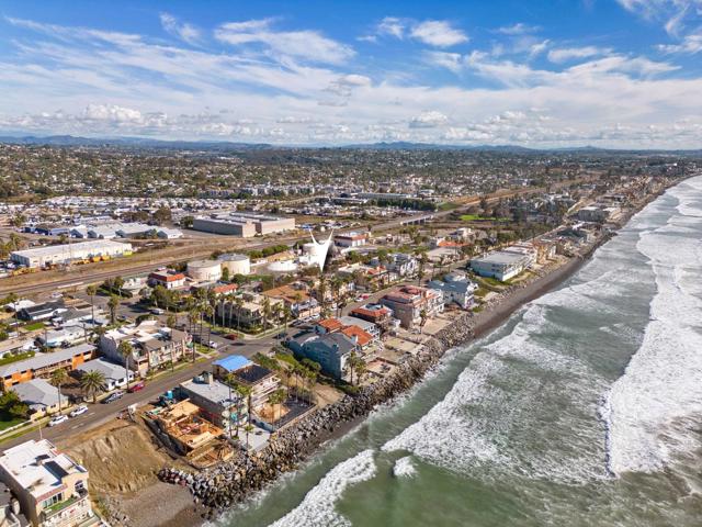 1314 Pacific St, Oceanside, California 92054, 3 Bedrooms Bedrooms, ,2 BathroomsBathrooms,Townhouse,For Sale,Pacific St,240004703SD